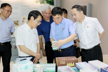 要聞 | 嘉興市委副書記、政法委書記帥燮瑯一行蒞臨景興紙業(yè)調(diào)研指導(dǎo)